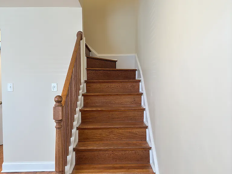 STAIR UP