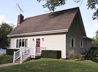 303 2nd Ave NW, State Center, IA 50247