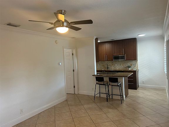 5th image of 1311 NE 18th Street #203