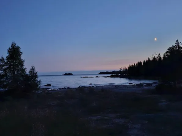38137 S Kilstroms Rd, Drummond Island, MI 49726