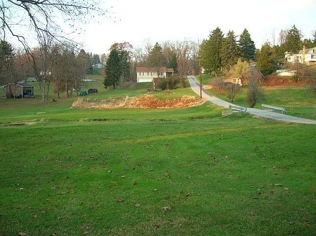 2nd image of 12439 Lincoln Way
