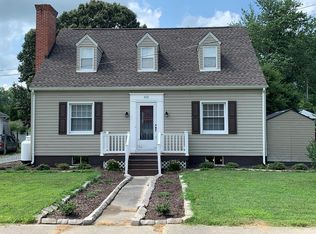 621 Daingerfield St, Tappahannock, VA 22560