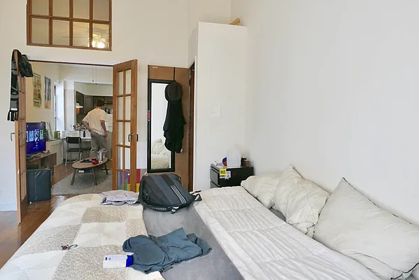 Rented by Urban Real Estate Property Group Inc | media 5