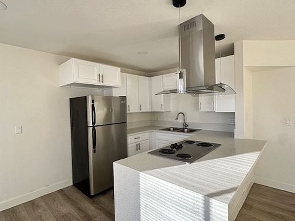 2nd image of 2121 Oceanus Ln APT 2