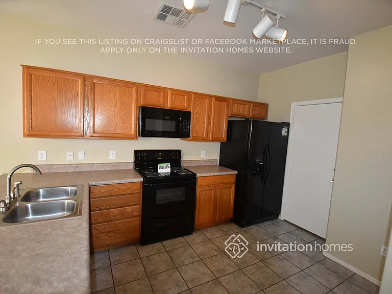 8743 E Kilarea Ave — Photo 6