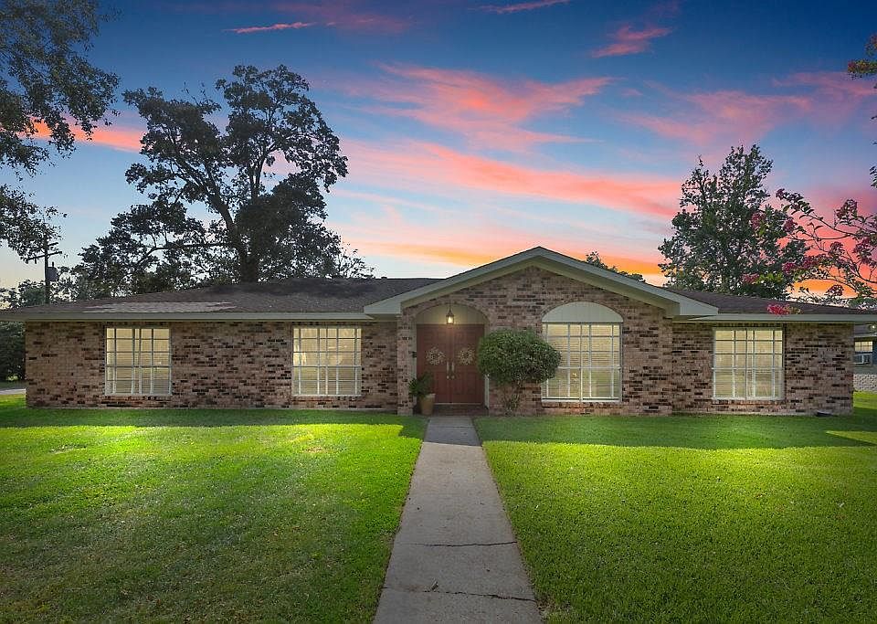1st image of 3528 Linda Ln