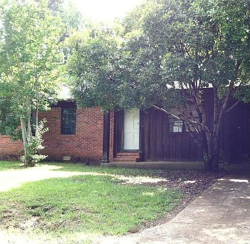 1st image of 102 W Wheeler Dr