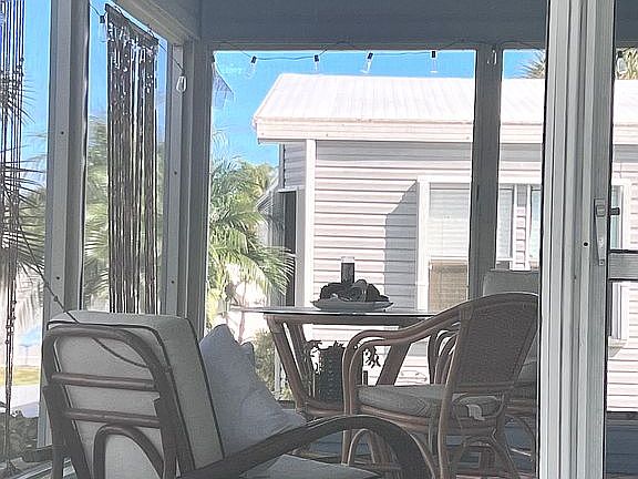 2nd image of 915 Sun Acres Ln #915