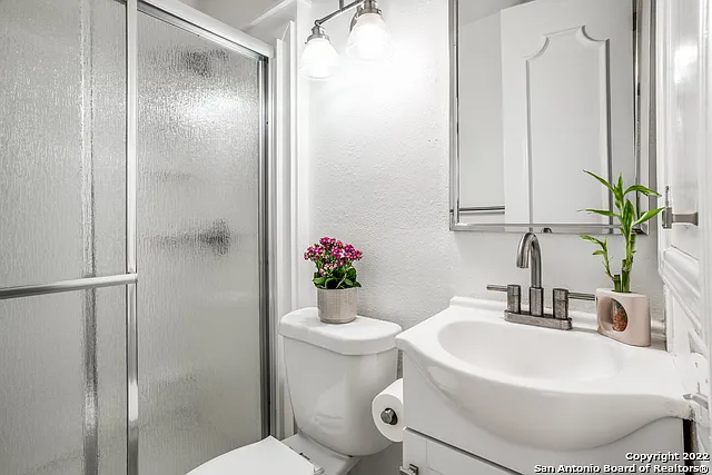 7711 Broadway #27C — Photo 11