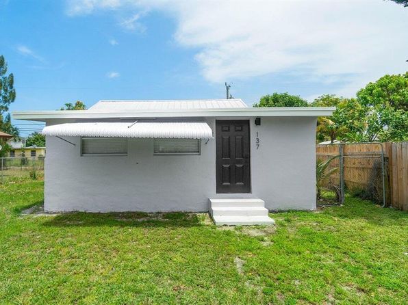 137 SW 9th Ave