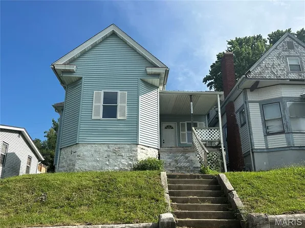 2008 Grace St, Hannibal, MO 63401