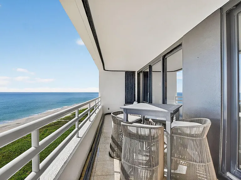 1500 S Ocean Blvd #704 — Photo 43