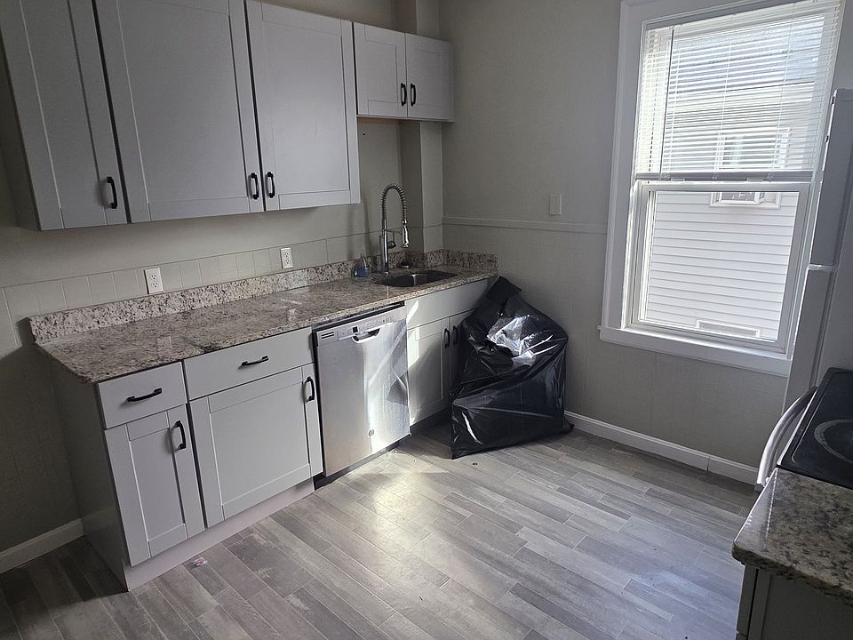 1st image of 42 Beckford St APT 5