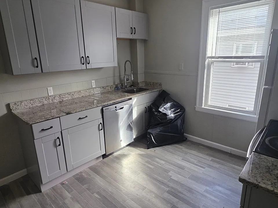 42 Beckford St #5