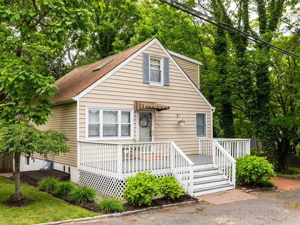 30 Birch Road, Rocky Point, NY 11778