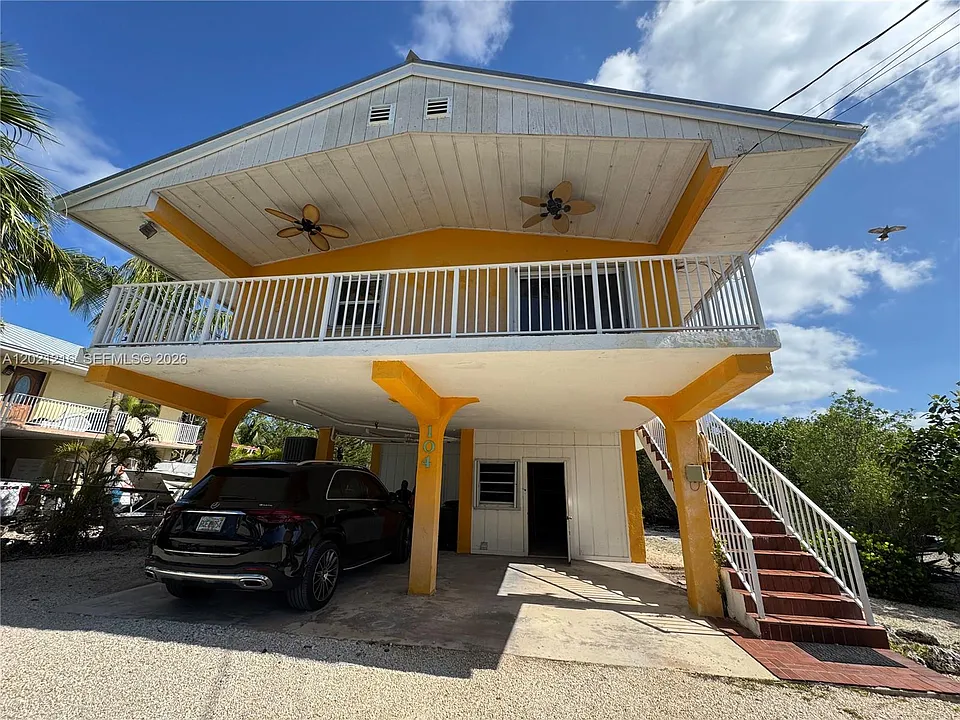 104 Ocean Shores Dr