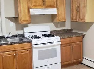 15 Marshall St #2, Poughkeepsie, NY 12601