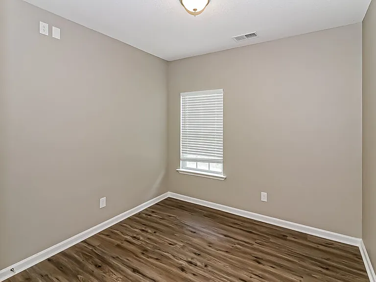 9864 White Poplar Dr — Photo 13