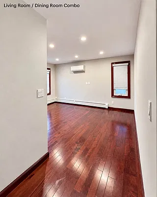 Living room, photo 1