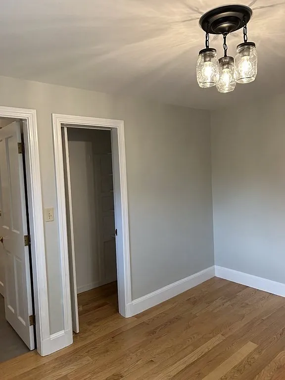 1 bed, 950 sqft, $3,140 — Photo 3
