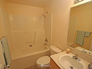 7450 Seashell Way — Photo 5