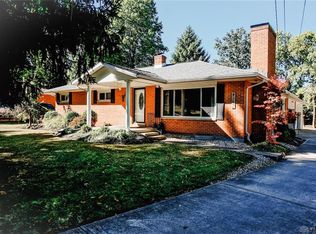 3666 Cedarwood Ln, Beavercreek, OH 45430