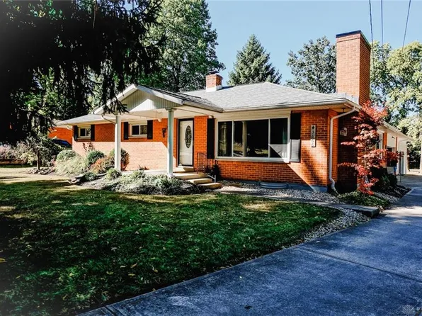 3666 Cedarwood Ln, Beavercreek, OH 45430