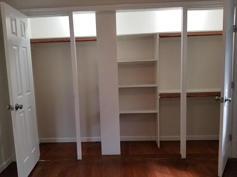 6830 Greenhurst St — Photo 23