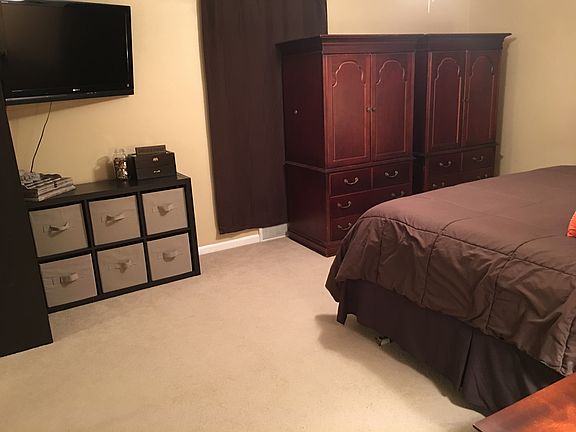 4th image of 2135 Summit St