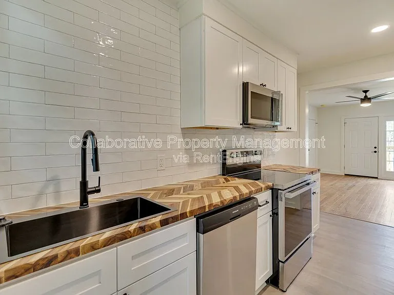 127 Hibiscus Ave — Photo 9