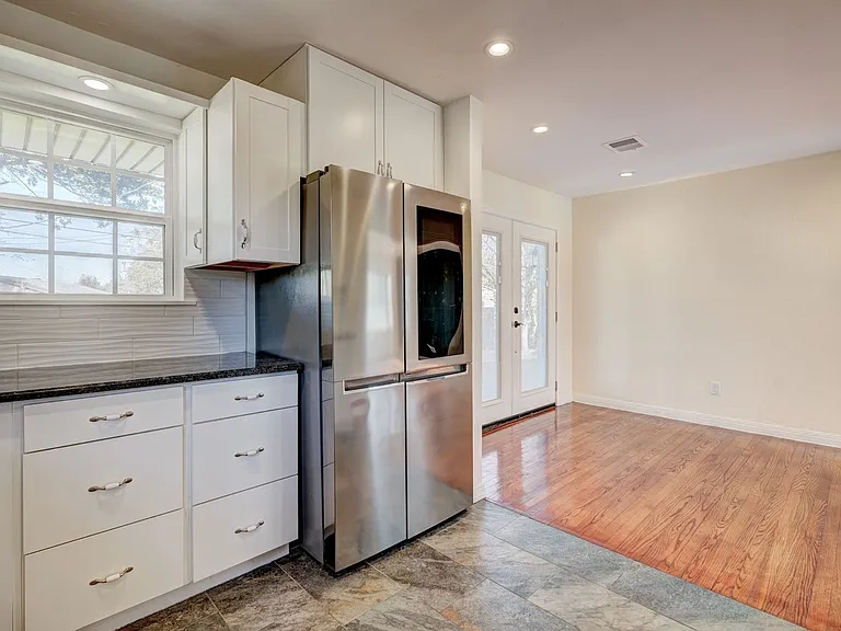 3135 NW Grand Blvd — Photo 11