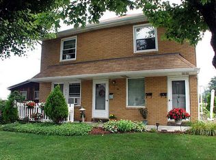 200 S Pittsburgh St, Zelienople, PA 16063