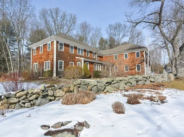 705 Adams St, Holliston, MA 01746