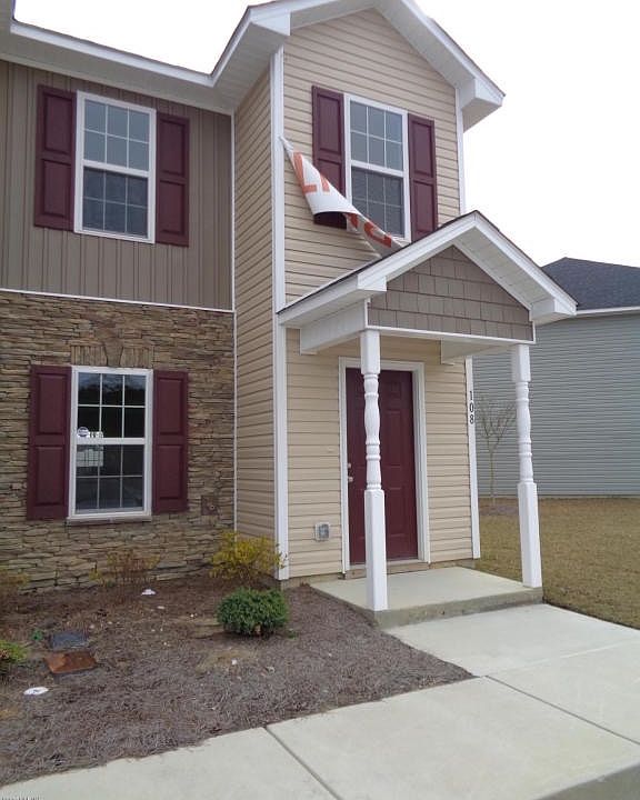 1st image of 108 W Murrow Ln