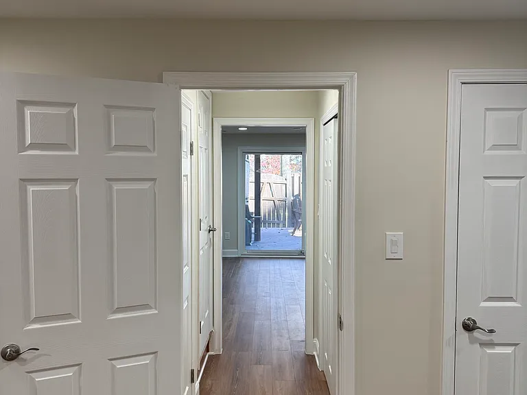 5412 Leeway Ct #B — Photo 6