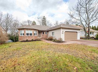 331 Moirs Mill Rd, Bedford, NS B4A 3Y3