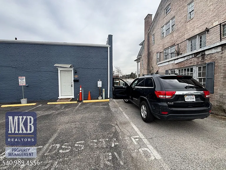 17 S College Ave — Photo 1