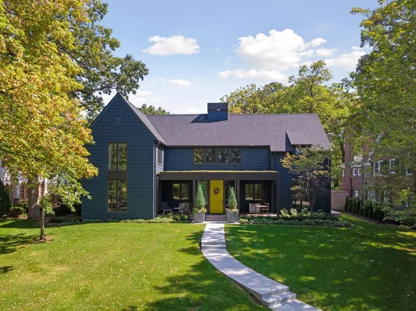 180 Mississippi River Blvd S, Saint Paul, MN 55105