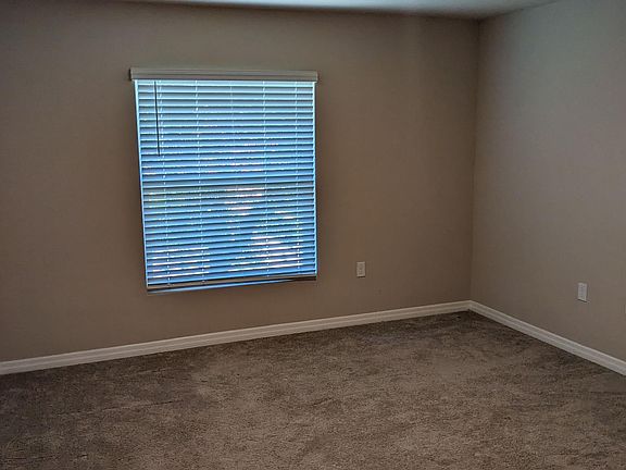 5th image of 15339 Wildflower Cir