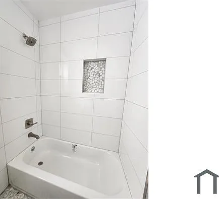 3068 Perry Ave #1 — Photo 11