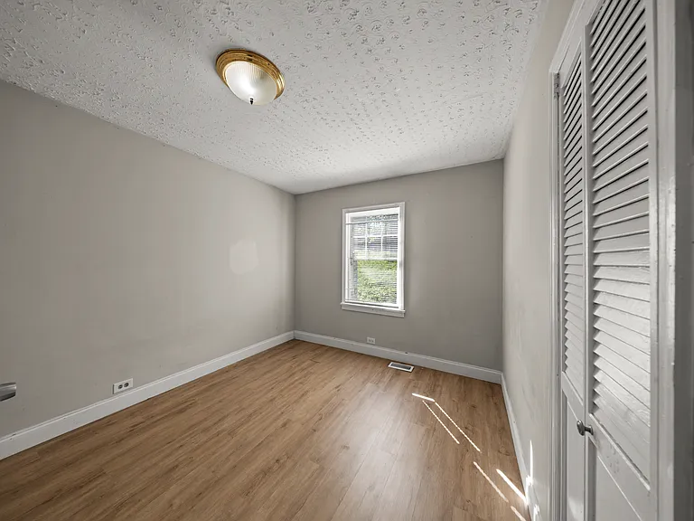 7149 Hotchkiss Valley Rd E — Photo 9