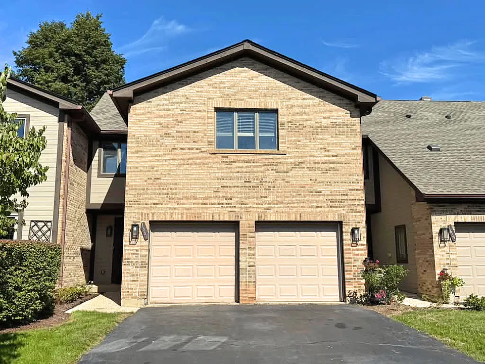 1661 Carmel Ct