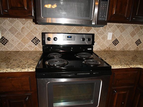 5th image of 1201 Kensington Ln #1222