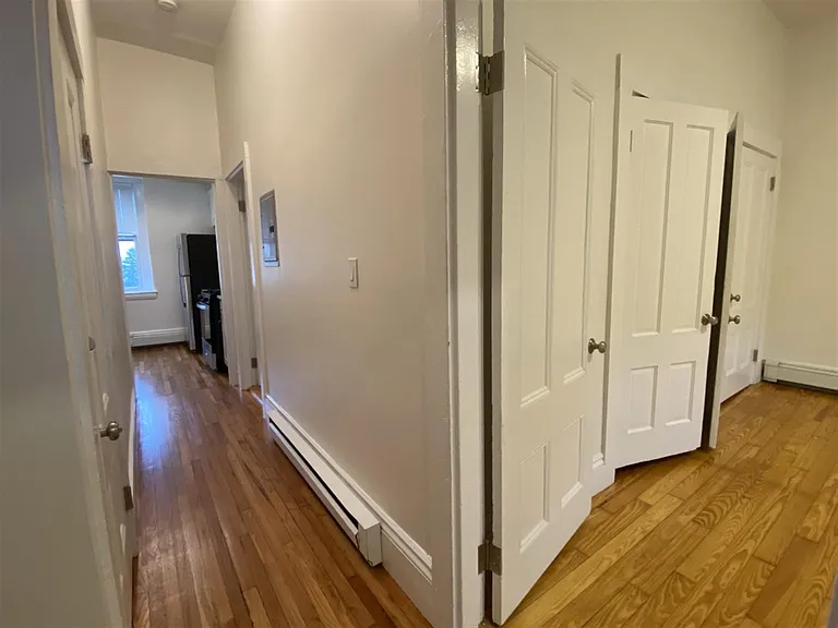 194 Central St #3 — Photo 6