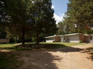 9443 W P Ave, Kalamazoo, MI 49009