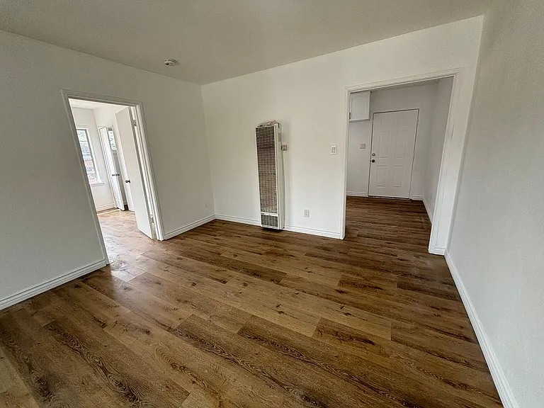 7427 Foothill Blvd — Photo 4