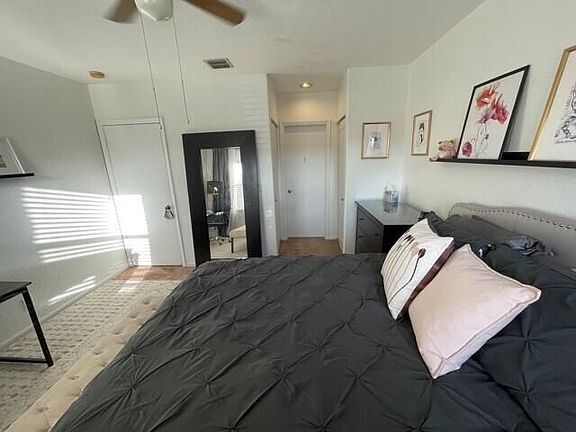 2nd image of 5185 Sancerre Cir