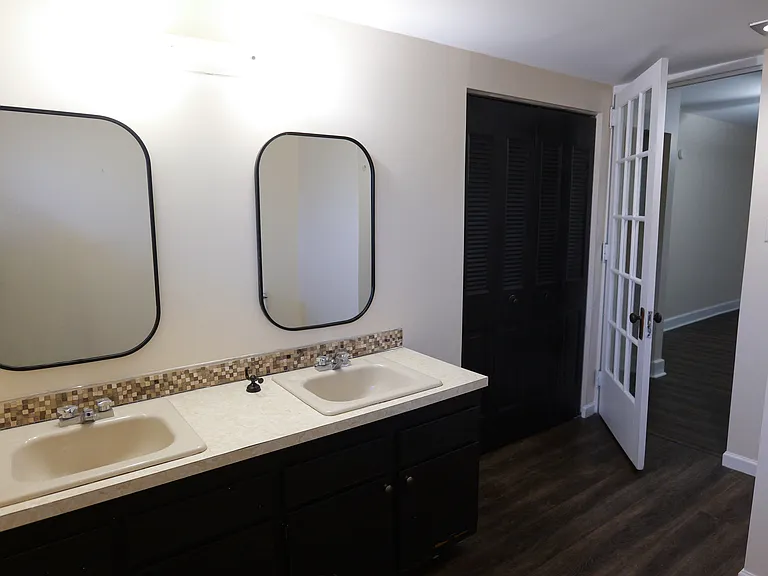 1705 W Market St #1 — Photo 9