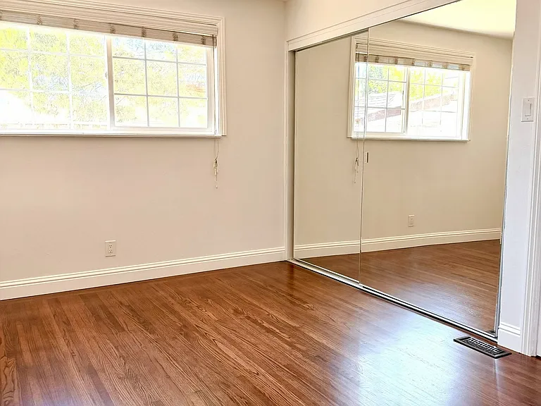 4121 Doane St — Photo 19