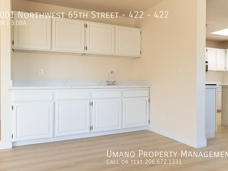 2001 NW 65th St #422 — Photo 10
